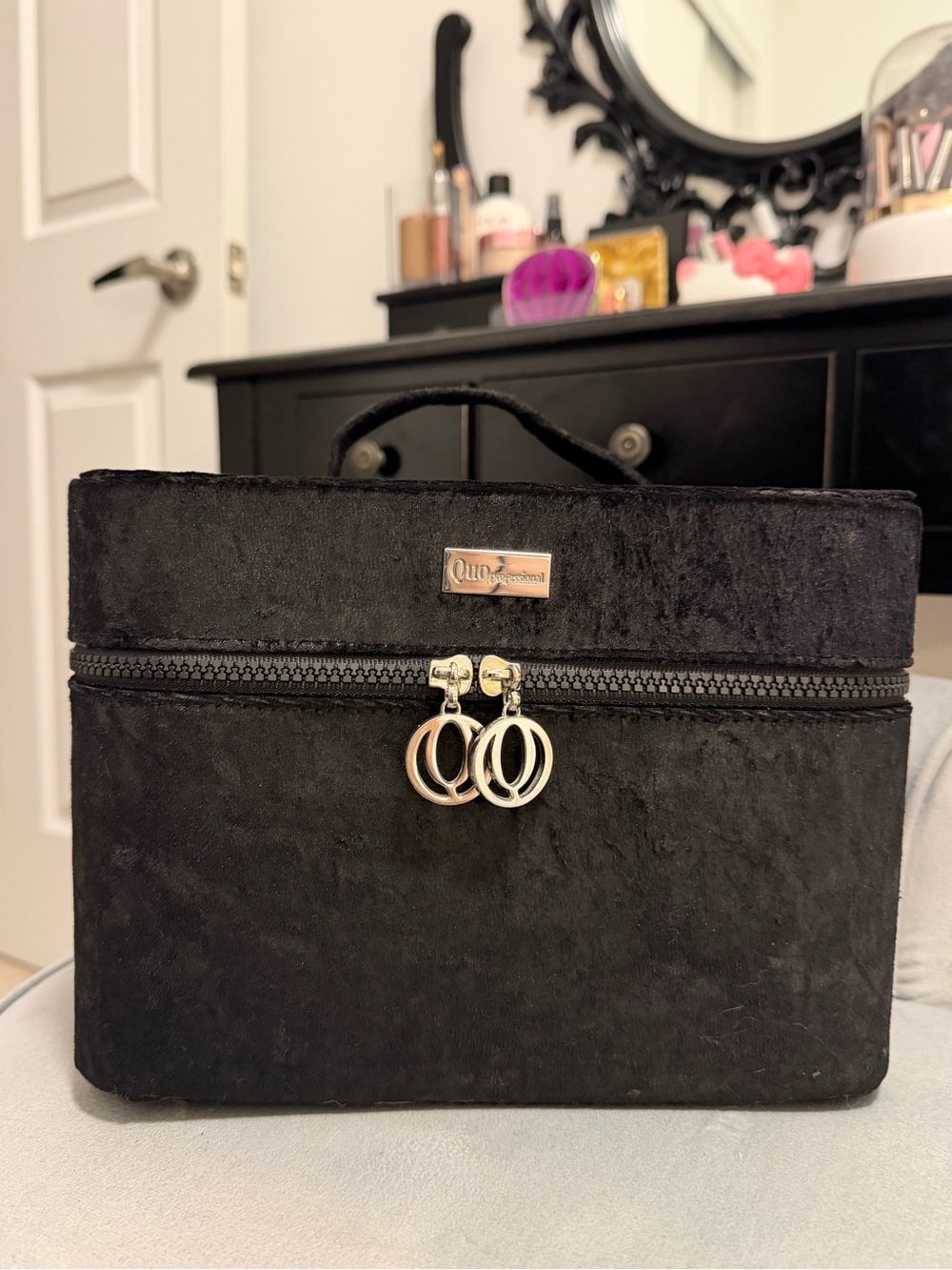 QUO Black Velvet Cosmetic Train Case with Silver Accents